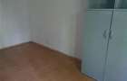 Apartament cu 3 camere semidecomandat în Berceni - 11