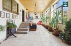 Casa cu 10 camere ?i 1437 mp teren in Ineu - Arad - 13