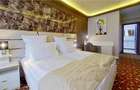 Apartament cu 4 camere decomandat în Tractorul - 17