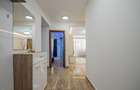 Apartament cu 3 camere decomandat în Tractorul - 27