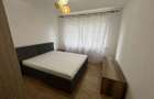INCHIRIEZ apartament 2 camere semidecomandat,zona Centrala - 2