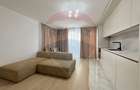 Apartament cu 3 camere decomandat în Tractorul - 3
