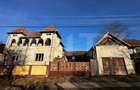 Casa cu 4 camere,baie, bucatarie,anexe.pivni?a teren 2500 - 3
