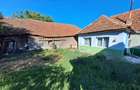 Casă cu 7 camere cu Teren 3500 Mp în Drăgești - 3