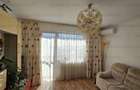 Apartament cu 3 camere decomandat în Tractorul - 1