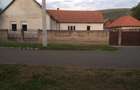 Casă cu 3 camere cu Teren 500 Mp în Central - 2