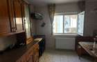 Închiriez apartament 3 camere - 6