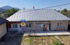 Casă individuală cu 3 camere cu Canalizare în Cut - 7
