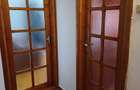 Apartament cu 3 camere decomandat în Romanești