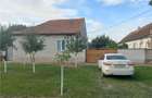 Casa 3 camere , baie , incalzire calorifere Gaiul Mic - 9