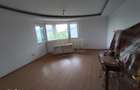 Casă cu 5 camere cu Teren 1508 Mp în Bereasca - 10