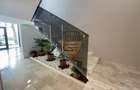 Apartament cu 3 camere decomandat în Capitol - 13