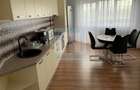 Apartament cu 3 camere decomandat în Tractorul - 8