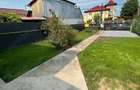 Casă cu 3 camere în Roman - 3