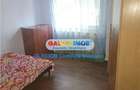Apartament cu 3 camere decomandat în Micro 12 - 18
