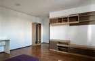 Apartament cu 3 camere semidecomandat în Girocului - 1