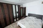 Inchiriez camera in apartament cu 3 camere, centru, langa UMF - 12