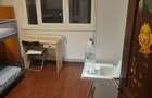 Inchiriez camera in apartament cu 3 camere Titan sector 3 - 4