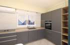 Apartament cu 4 camere semidecomandat în Central - 1