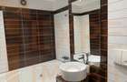 Apartament cu 3 camere decomandat în Far - 10