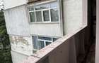 Vand apartament 3 camere Str cameliei - 2