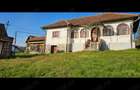 Casă cu 4 camere în Central - 8