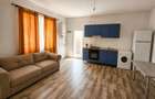 Apartament cu 3 camere semidecomandat în Central - 2
