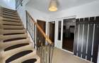 Casa cu 7 camere de vanzare in zona *Regie-Belvedere* - 2