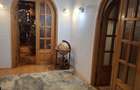 Apartament cu 3 camere de vanzare, exclus agentie - 1