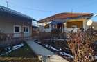 Casă cu 4 camere cu Teren 4977 Mp în Central - 16