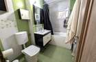 Apartament cu 3 camere decomandat în Mioriței - 9