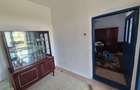 Casă cu 4 camere cu Teren 1458 Mp în Vânători - 8