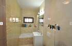 Apartament cu 3 camere semidecomandat în Centrul Civic - 9