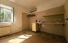 Casă cu 12 camere cu Canalizare în Central - 38