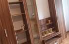Drumul Poienii .Livada Postei: 3 camere decomandate,2 balcoane,vedere