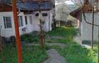 Casă cu 4 camere în Valea Stânii