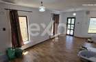 Vila P+2 cu Spatiu Comercial si Teren 1000 mp Razvad, Dambovita - 4