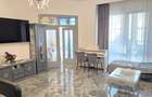 Vand apartament 4 camere deosebit in Deva, bld. Decebal (ultracentral), etaj 1 - 2