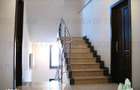 Vila 9 camere cu teren in Predeal