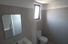 Casa cu piscina 3 dormitoare 3bai