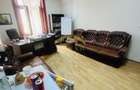 Apartament (pretabil pentru Birou ,Cabinet etc.) de vanzare in centru.