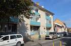 Vand/schimb apartament cu 3 camere zona centrala cu apartament/casa cu 2 camere