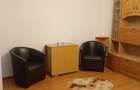 Apartament decomandat cu balcon zona Micro 20