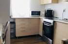 Inchiriez apartament de 55 m2 , - 3