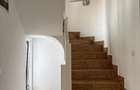 Proprietar - Vând casă individuală 4 camere,2 bai, beci, pod,jacuzzi,terasa - 12