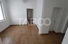 Spatiu comercial cu vitrina pe Bulevardul Nicolae Balcescu - - Sibiu (Sibiu)