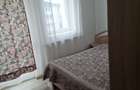 Ofer spre inchiriat apartament 2 camere ,bucatarie, baie,balcon,loc parcare