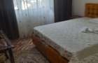 Inchiriez apartament confort I 2 camere 54 mp cu balcon renovat total totul nou centrala noua , aragaz noua si pat nou