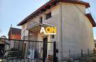 1/2 Duplex, 4 camere, 300 mp teren, toate utilitatile, Cetate