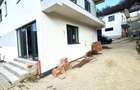 Duplex de vanzare, 4 camere, 3 bai, zona Tauti